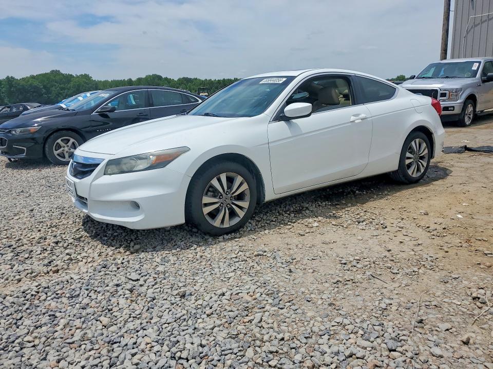 Auction sale of the 2012 Honda Accord, vin: 1HGCS1B86CA021032, lot number: 55844056