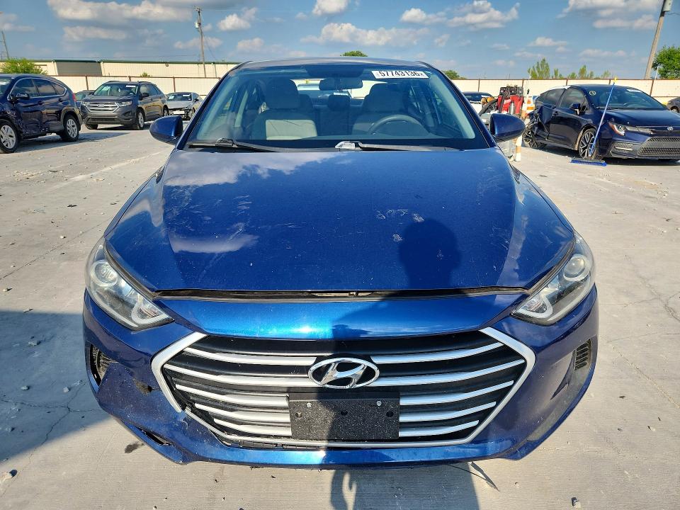 2017 Hyundai Elantra მანქანა იყიდება აუქციონზე, vin: 5NPD84LF0HH168933, აუქციონის ნომერი: 57743136