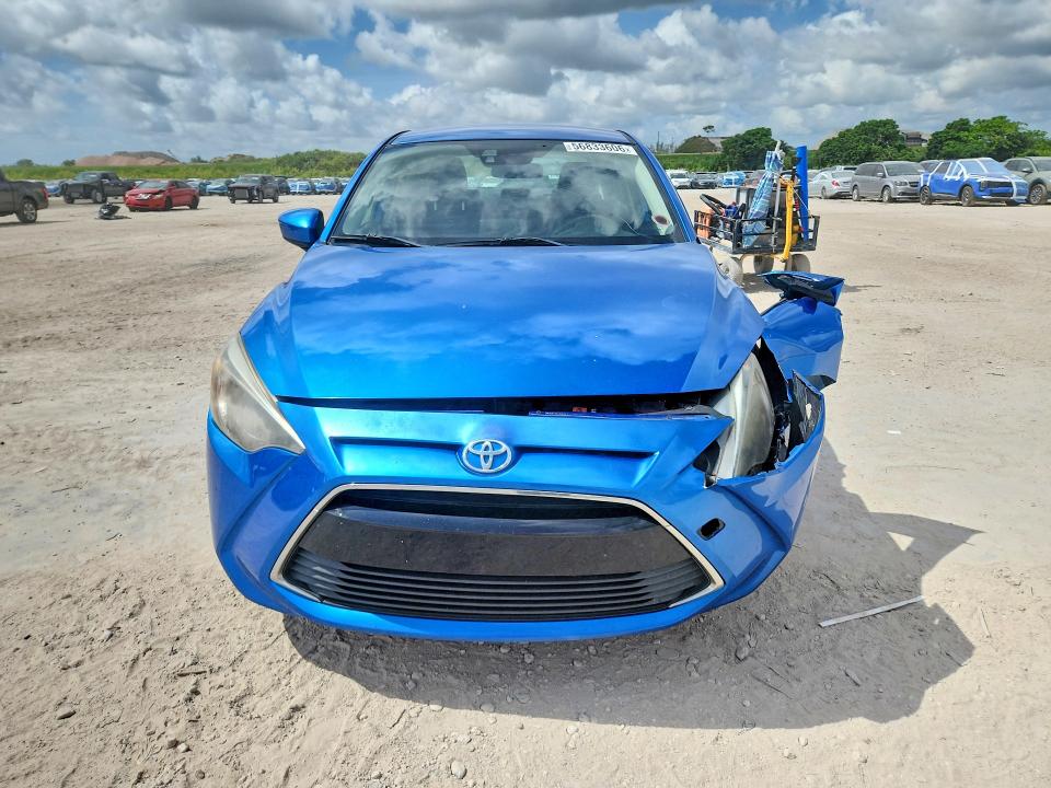 56833606 :رقم المزاد ، 3MYDLBYV9JY305140 vin ، 2018 Toyota Yaris Ia مزاد بيع