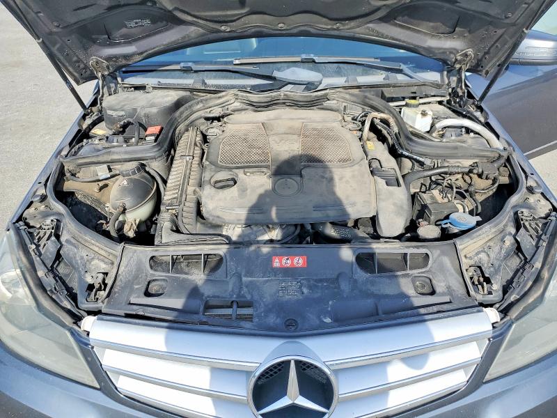 2013 Mercedes-benz C მანქანა იყიდება აუქციონზე, vin: WDDGF8AB2DR279468, აუქციონის ნომერი: 56896276