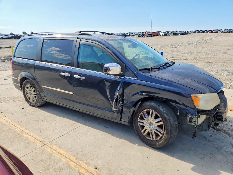 2008 Chrysler Town & Country მანქანა იყიდება აუქციონზე, vin: 2A8HR64X08R765819, აუქციონის ნომერი: 58639916
