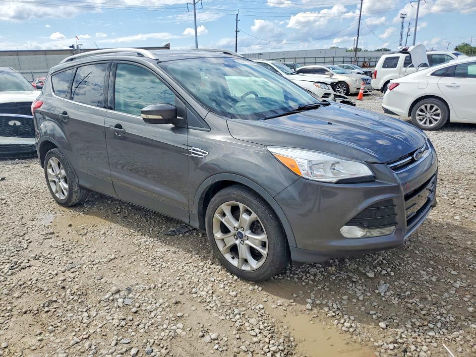 2016 Ford Escape მანქანა იყიდება აუქციონზე, vin: 1FMCU9J9XGUA36604, აუქციონის ნომერი: 57913046