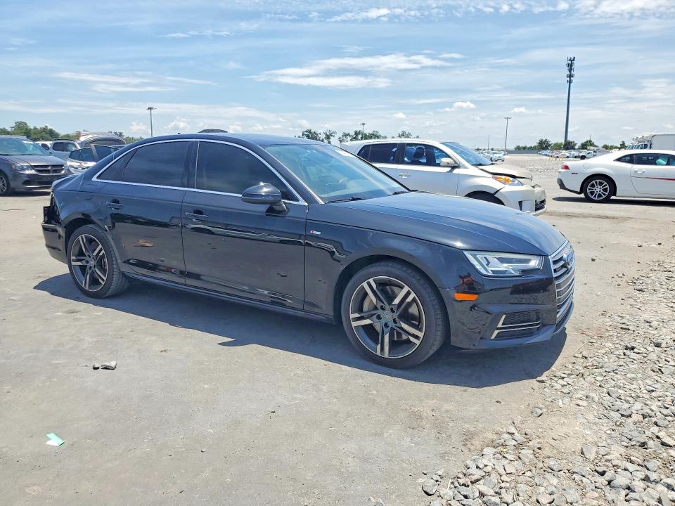 55956206 :رقم المزاد ، WAUENAF42JA084211 vin ، 2018 Audi A4 مزاد بيع