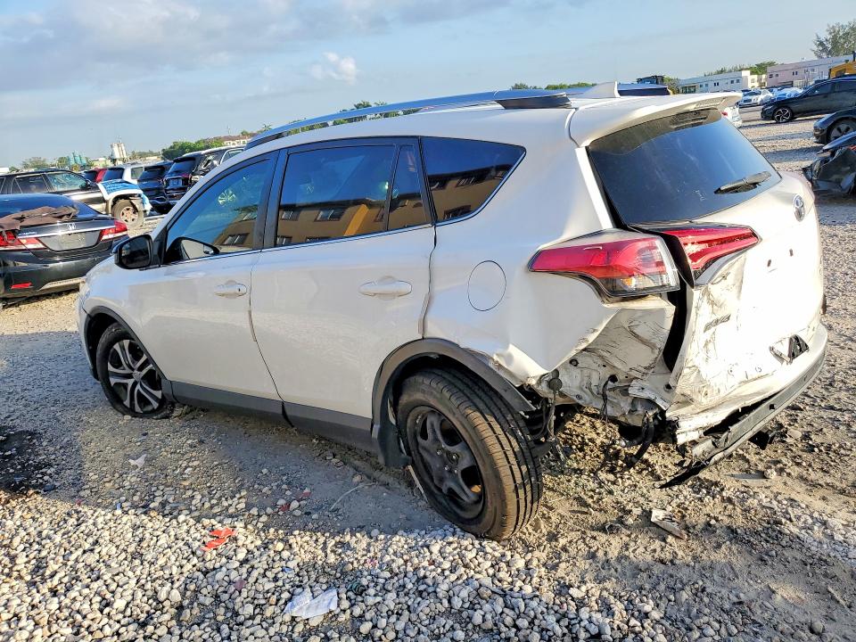 2016 Toyota Rav4 მანქანა იყიდება აუქციონზე, vin: JTMZFREV1GD090972, აუქციონის ნომერი: 58047226