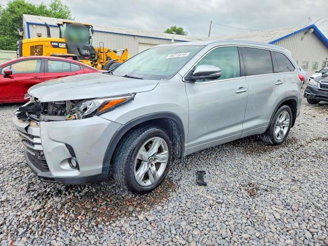 Auction sale of the 2017 Toyota Highlander, vin: 5TDDZRFH9HS391537, lot number: 56275616