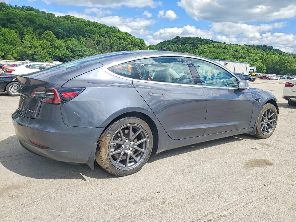 Продажа на аукционе авто 2018 Tesla Model 3, vin: 5YJ3E1EB2JF074988, номер лота: 57343426