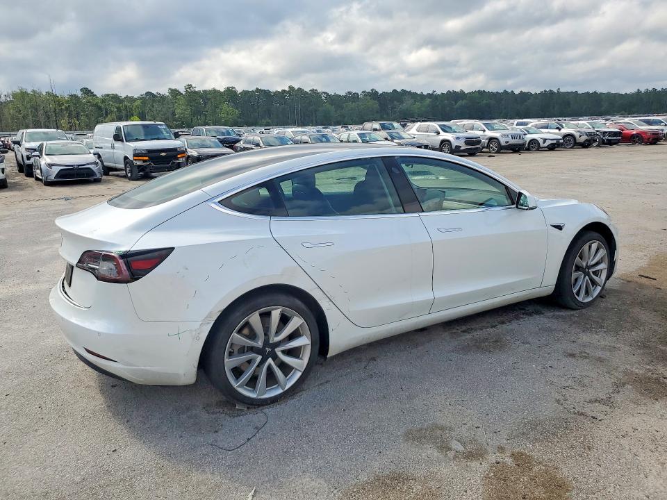Продажа на аукционе авто 2019 Tesla Model 3, vin: 5YJ3E1EA3KF466595, номер лота: 55615766