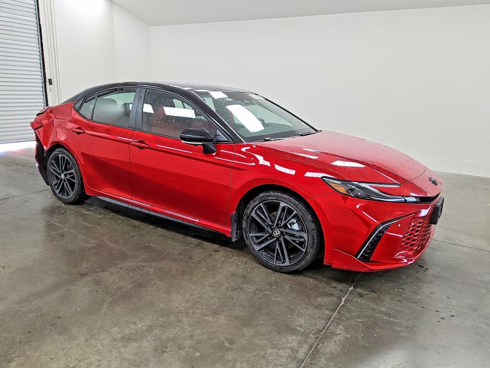 2026 Toyota Camry მანქანა იყიდება აუქციონზე, vin: 4T1DBADK8TU040297, აუქციონის ნომერი: 55952776