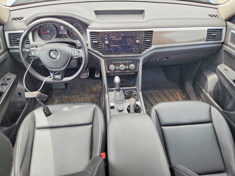 56230976 :رقم المزاد ، 1V2RR2CA9JC568517 vin ، 2018 Volkswagen Atlas مزاد بيع