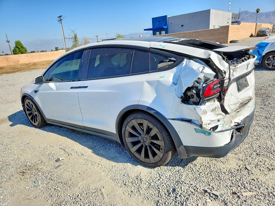 58072496 :رقم المزاد ، 7SAXCDE59NF339045 vin ، 2022 Tesla Model X مزاد بيع
