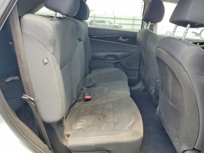 58101096 :رقم المزاد ، 5XYPG4A54KG490709 vin ، 2019 Kia Sorento مزاد بيع
