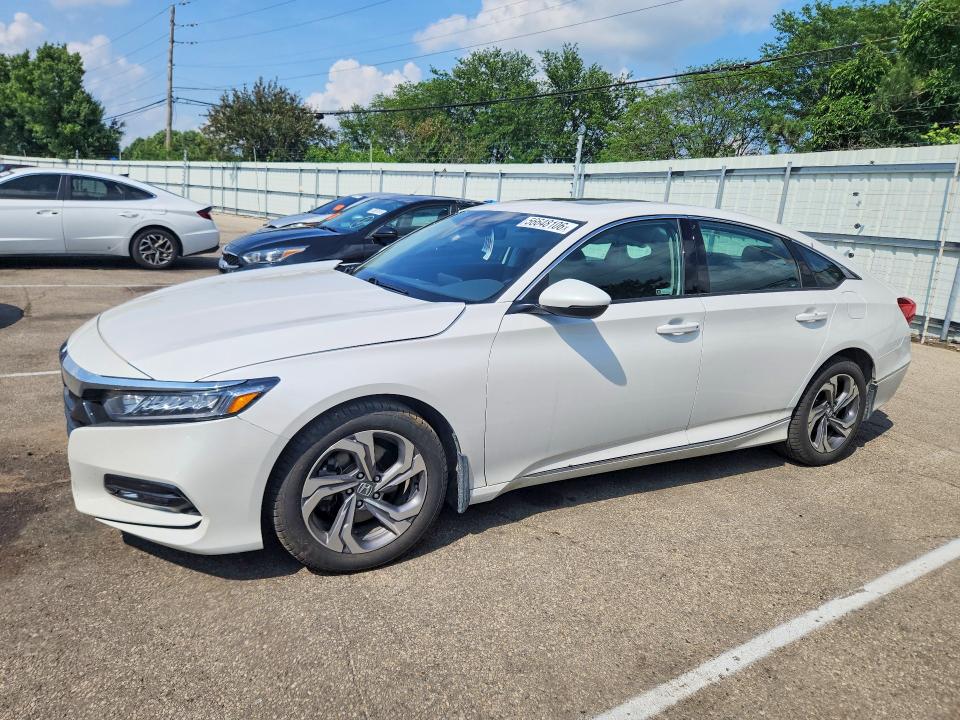 56648106 :رقم المزاد ، 1HGCV2F57JA009031 vin ، 2018 Honda Accord مزاد بيع