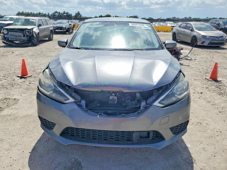 Продажа на аукционе авто 2018 Nissan Sentra, vin: 3N1AB7AP6JL623438, номер лота: 58801006