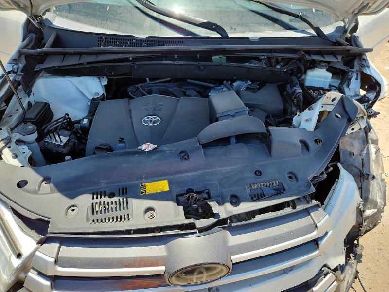 2018 Toyota Highlander მანქანა იყიდება აუქციონზე, vin: 5TDKZRFH3JS544474, აუქციონის ნომერი: 56475696