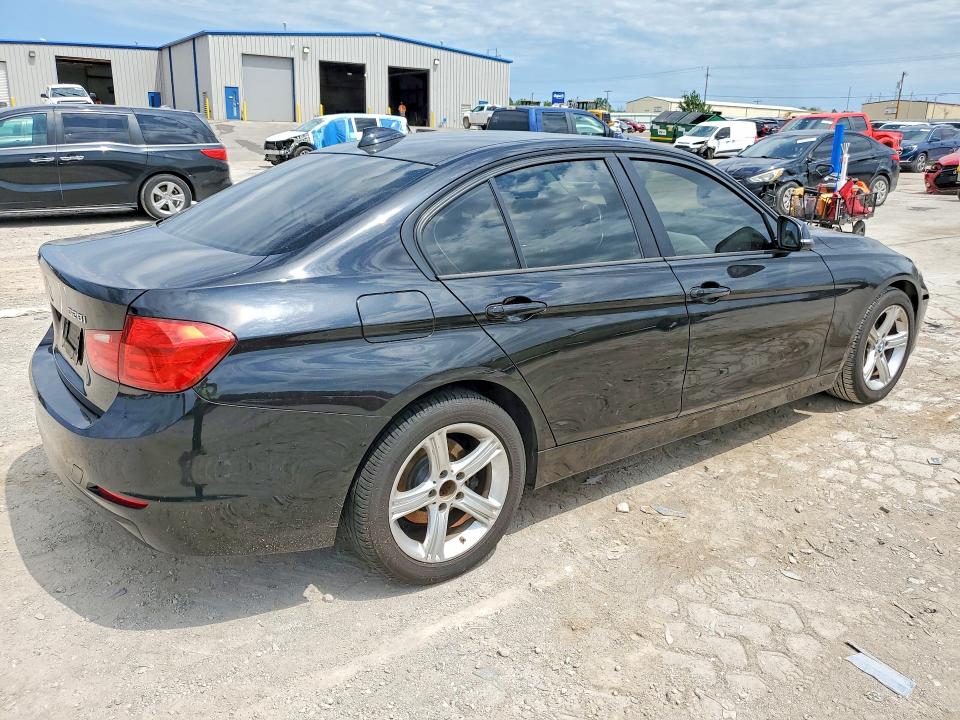 57413256 :رقم المزاد ، WBA3A5C57CF341196 vin ، 2012 Bmw 328 مزاد بيع
