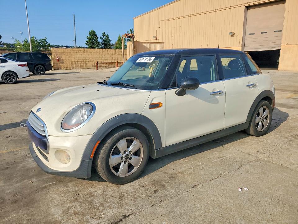 2015 Mini Cooper მანქანა იყიდება აუქციონზე, vin: WMWXS5C5XFT837582, აუქციონის ნომერი: 57174176