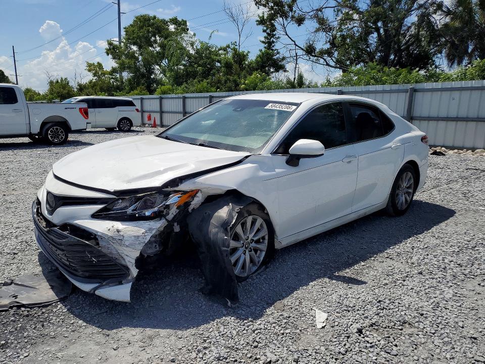 2018 Toyota Camry მანქანა იყიდება აუქციონზე, vin: 4T1B11HK4JU573555, აუქციონის ნომერი: 58435286