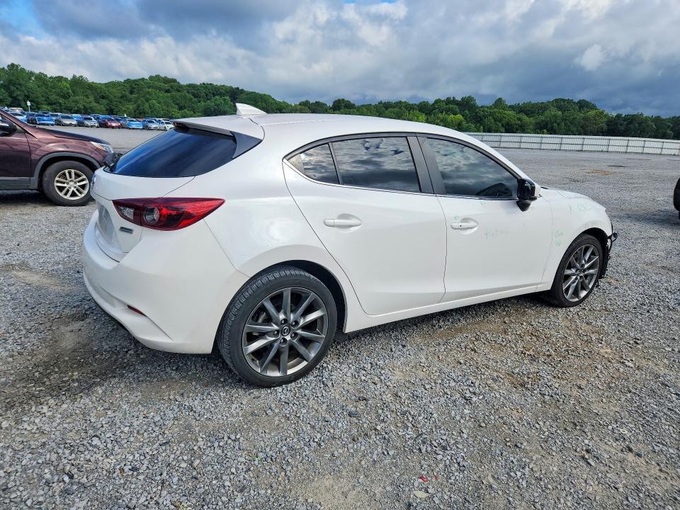 58115476 :رقم المزاد ، 3MZBN1M30JM240388 vin ، 2018 Mazda 3 مزاد بيع
