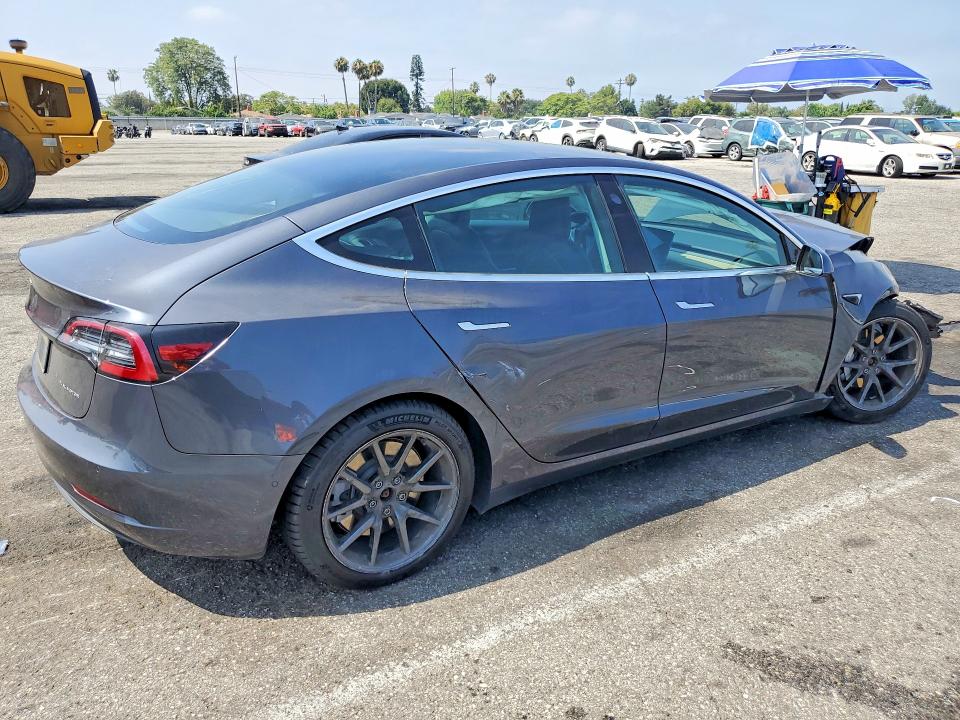 Продажа на аукционе авто 2019 Tesla Model 3, vin: 5YJ3E1EB5KF386823, номер лота: 58276526