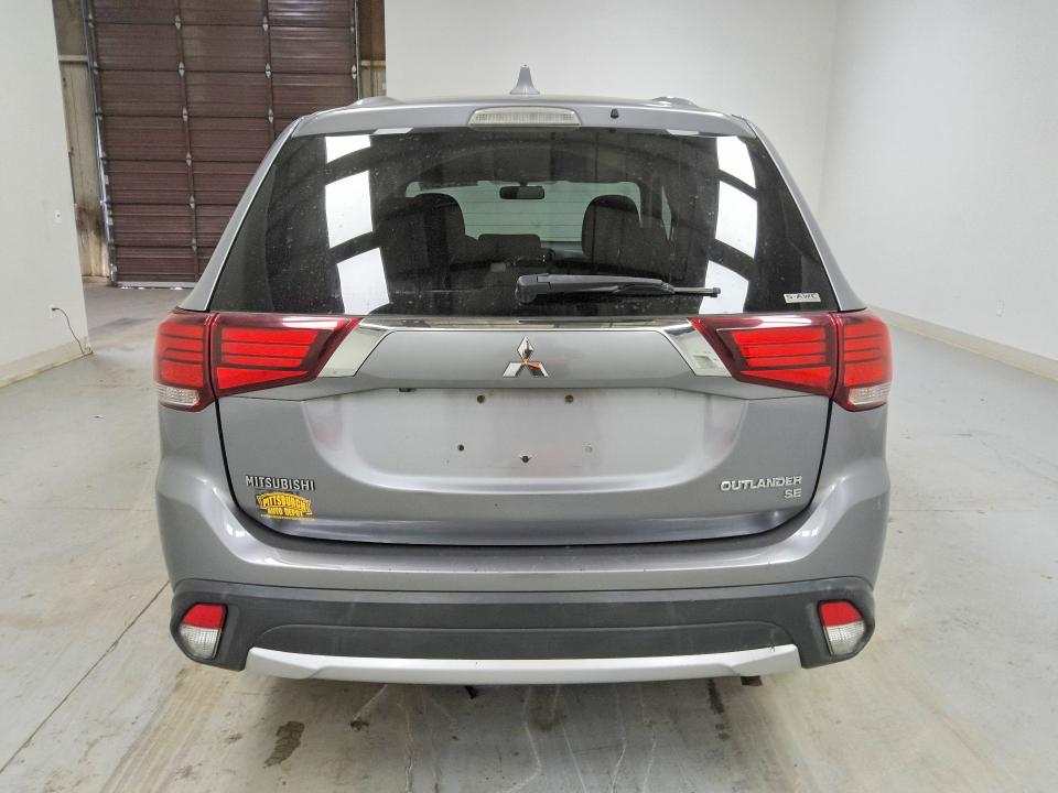Продажа на аукционе авто 2018 Mitsubishi Outlander, vin: JA4AZ3A30JZ016419, номер лота: 57244346