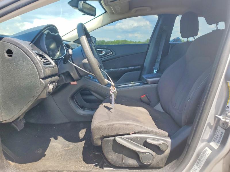 56436946 :رقم المزاد ، 1C3CCCAB0FN677569 vin ، 2015 Chrysler 200 مزاد بيع