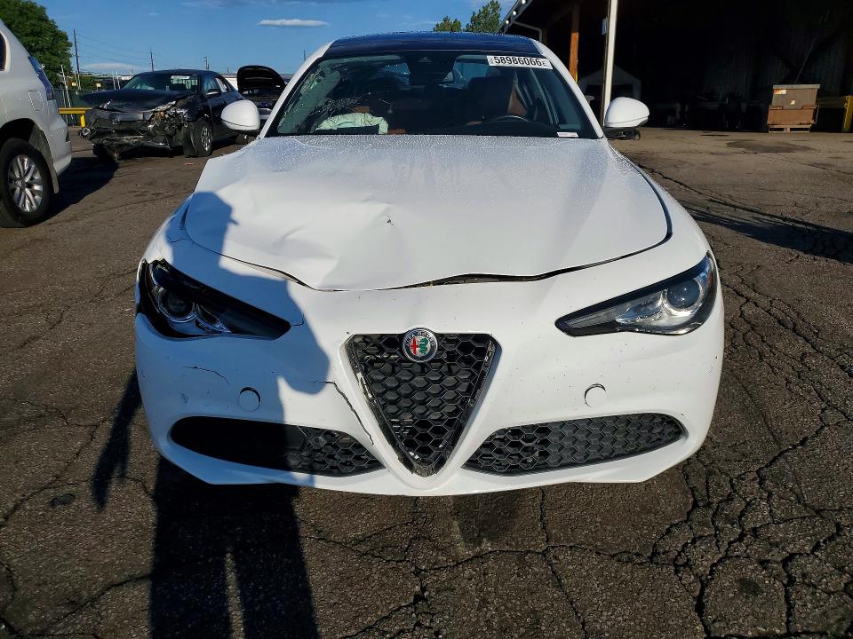 2019 Alfa Romeo Giulia მანქანა იყიდება აუქციონზე, vin: ZARFAMBN5K7602514, აუქციონის ნომერი: 58986066