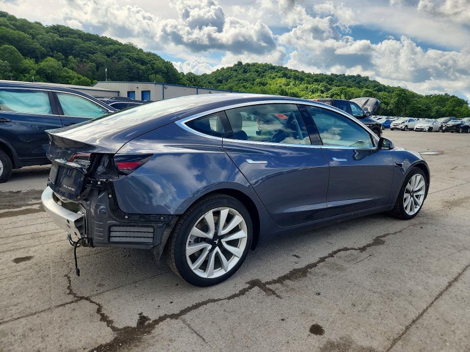 56834906 :رقم المزاد ، 5YJ3E1EB9KF364713 vin ، 2019 Tesla Model 3 مزاد بيع