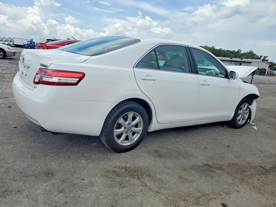 55860376 :رقم المزاد ، 4T1BF3EK0BU755451 vin ، 2011 Toyota Camry مزاد بيع