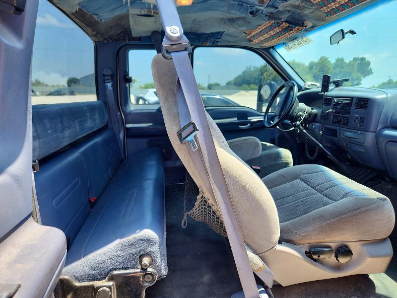 57824736 :رقم المزاد ، 1FTSX31F2XEC18866 vin ، 1999 Ford F350 مزاد بيع