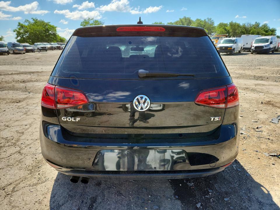57135926 :رقم المزاد ، 3VW217AU2HM014133 vin ، 2017 Volkswagen Golf مزاد بيع