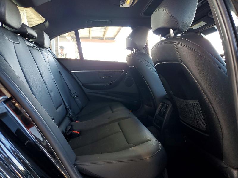 56329026 :رقم المزاد ، WBA8E1C59JA178631 vin ، 2018 Bmw 330e مزاد بيع