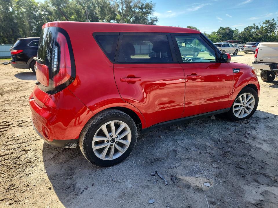 Продаж на аукціоні авто 2018 Kia Soul, vin: KNDJP3A59J7624092, номер лоту: 55623336