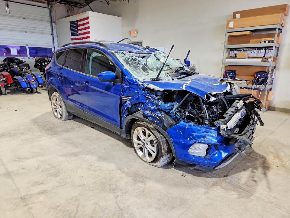 58741946 :رقم المزاد ، 1FMCU9HD7JUA79928 vin ، 2018 Ford Escape مزاد بيع