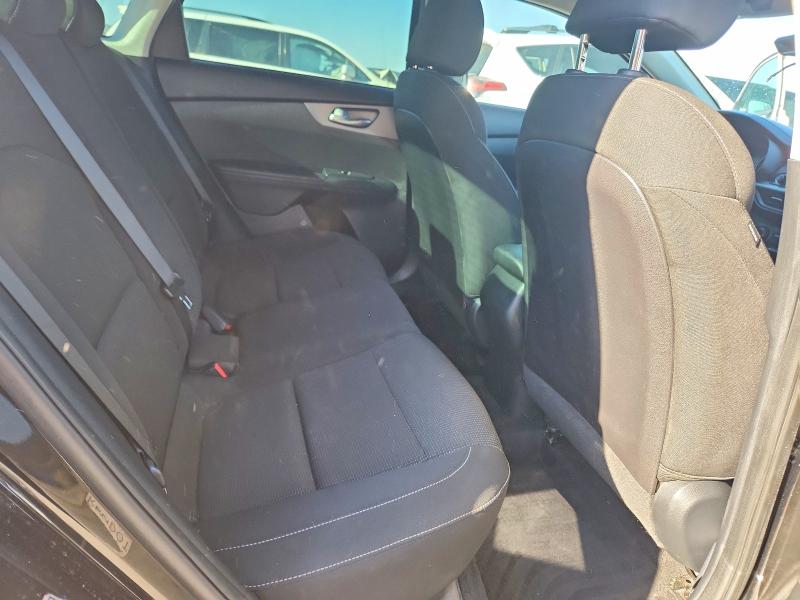 57193466 :رقم المزاد ، 3KPF24ADXME296798 vin ، 2021 Kia Forte مزاد بيع
