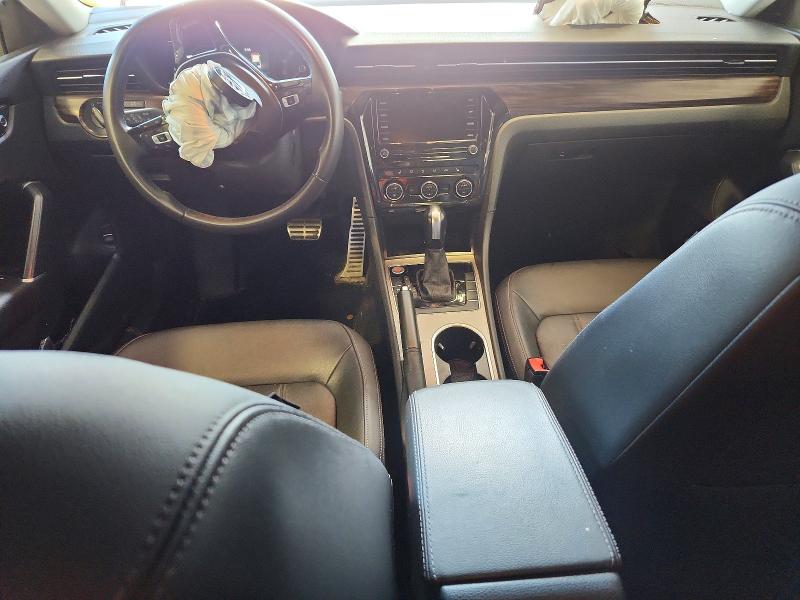 57403056 :رقم المزاد ، 1VWBA7A37NC009594 vin ، 2022 Volkswagen Passat مزاد بيع