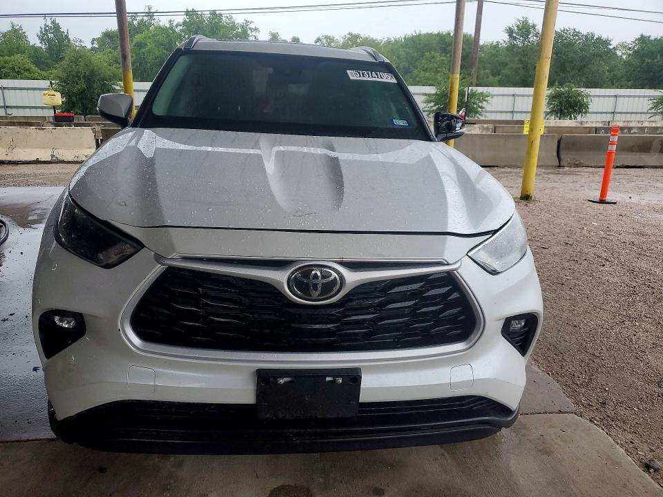 Продаж на аукціоні авто 2026 Toyota Highlander, vin: 5TDKDRBH0TS608493, номер лоту: 57374706