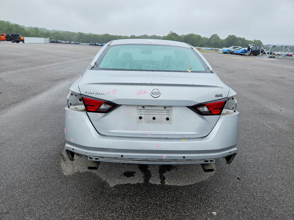 58230396 :رقم المزاد ، 1N4BL4CV9NN302885 vin ، 2022 Nissan Altima مزاد بيع