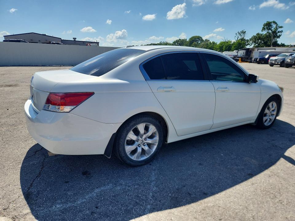 2010 Honda Accord მანქანა იყიდება აუქციონზე, vin: 1HGCP2F84AA062192, აუქციონის ნომერი: 55529486