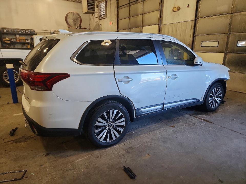 2020 Mitsubishi Outlander მანქანა იყიდება აუქციონზე, vin: JA4AD3A3XLZ030779, აუქციონის ნომერი: 57068646