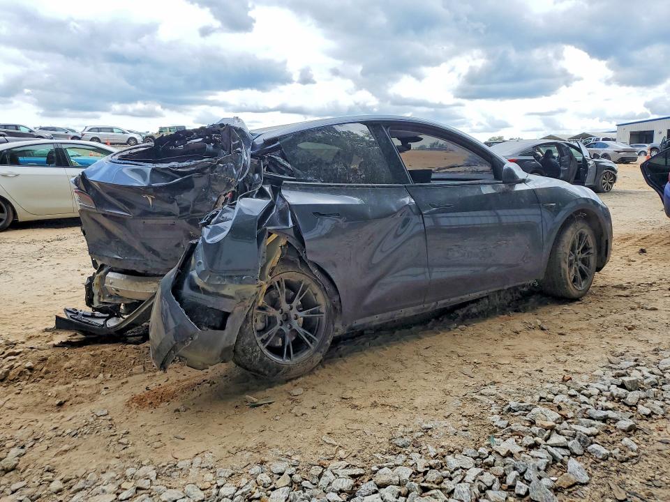 Продаж на аукціоні авто 2025 Tesla Model Y, vin: 7SAYGDED2SA352793, номер лоту: 58523466