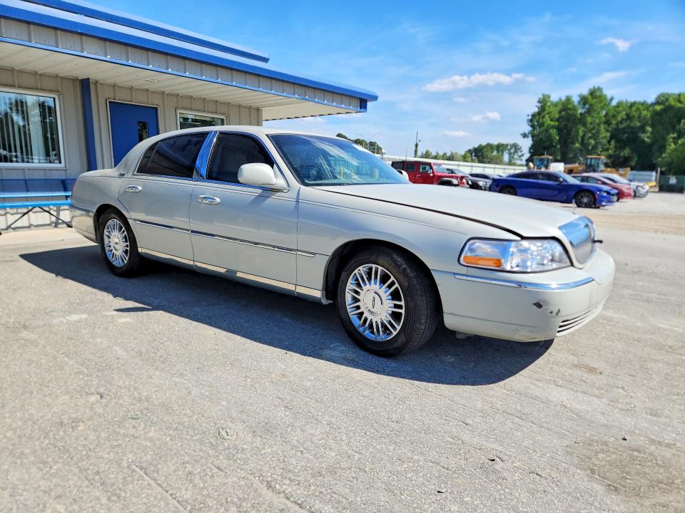 Aukcja sprzedaży 2005 Lincoln Town Car, vin: 1LNHM82W45Y624296, numer aukcji: 57131816