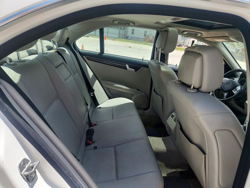 Продаж на аукціоні авто 2013 Mercedes-benz C, vin: WDDGF4HBXDR283587, номер лоту: 57701746
