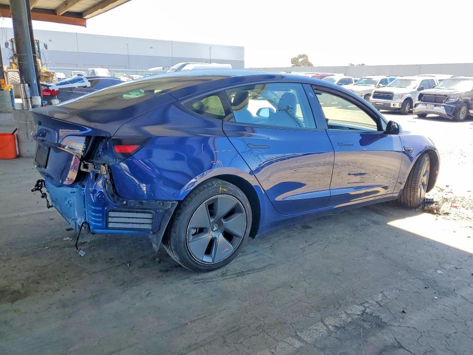 58606876 :رقم المزاد ، 5YJ3E1EA0MF943146 vin ، 2021 Tesla Model 3 مزاد بيع