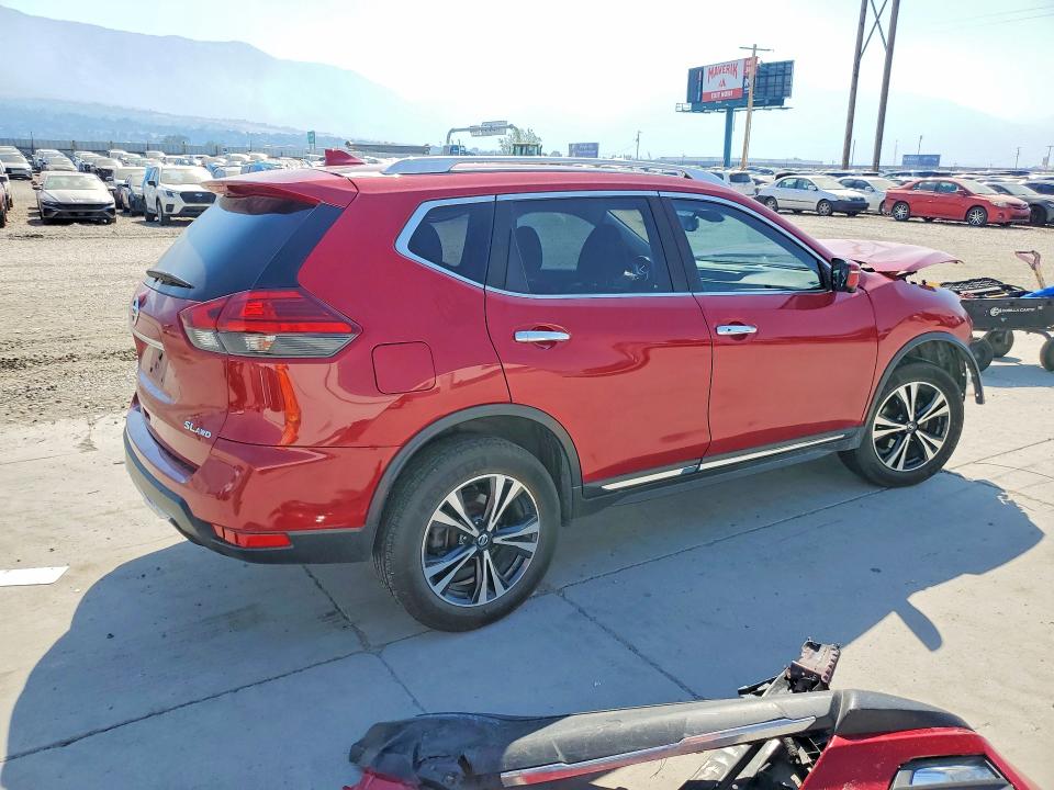 Продажа на аукционе авто 2017 Nissan Rogue, vin: JN8AT2MV1HW261566, номер лота: 58553996