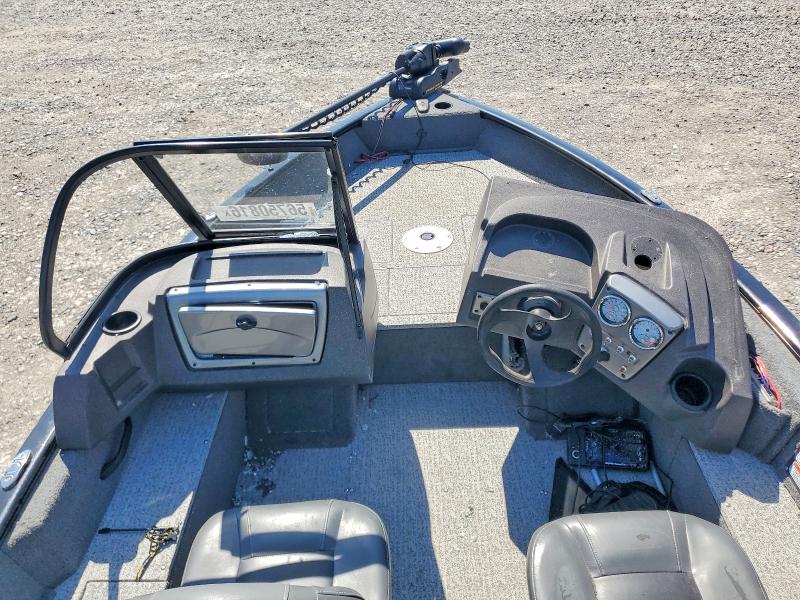Продаж на аукціоні авто 2023 Tracker Tracker V16 Pro Guide, vin: BUJ63201E223, номер лоту: 56750816