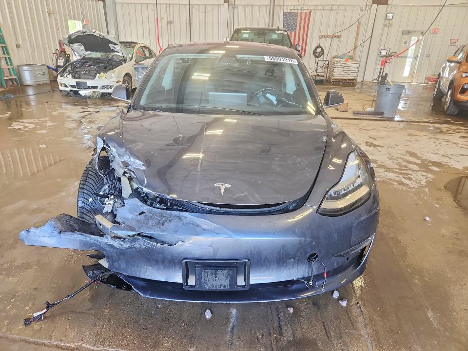 2019 Tesla Model 3 მანქანა იყიდება აუქციონზე, vin: 5YJ3E1EB3KF191688, აუქციონის ნომერი: 58891916