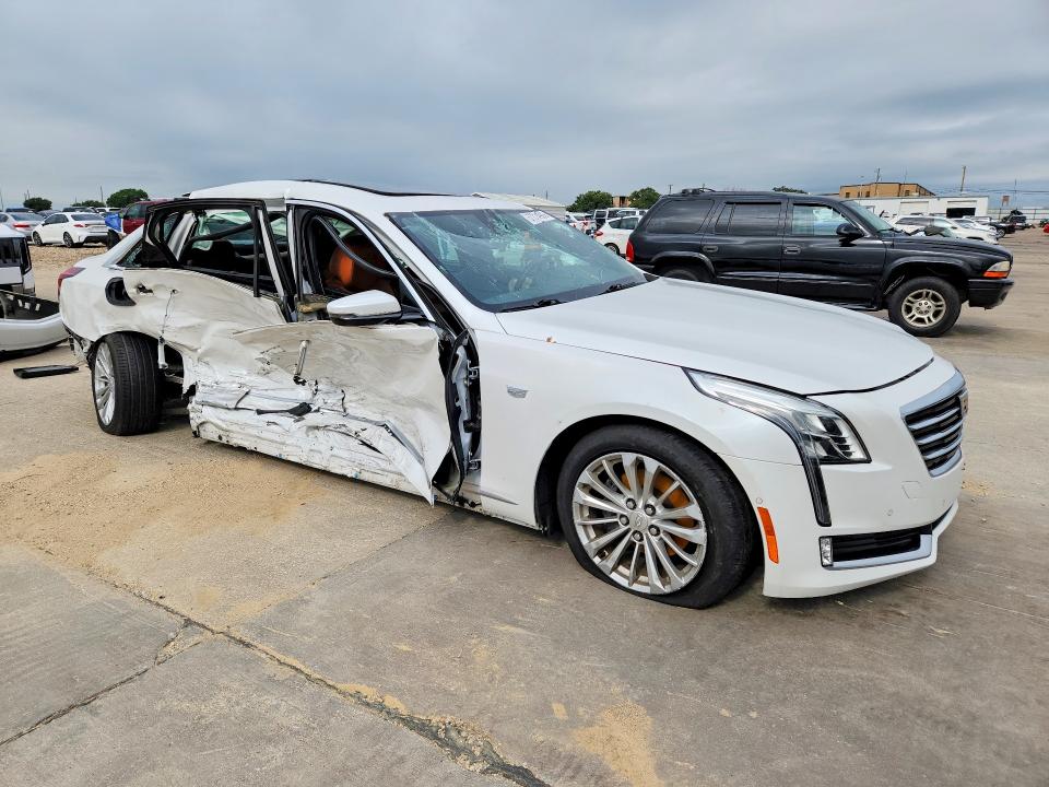 57314906 :رقم المزاد ، 1G6KC5RX2JU151271 vin ، 2018 Cadillac Ct6 مزاد بيع