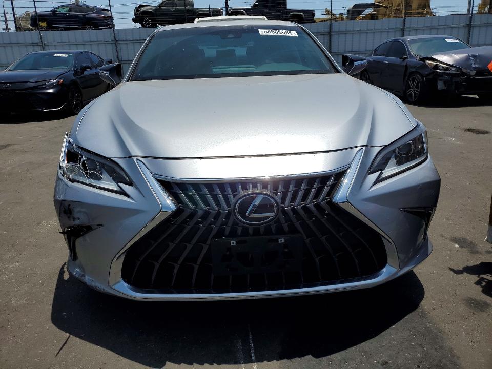 56506686 :رقم المزاد ، 58ADA1C11RU049940 vin ، 2024 Lexus Es 300h مزاد بيع