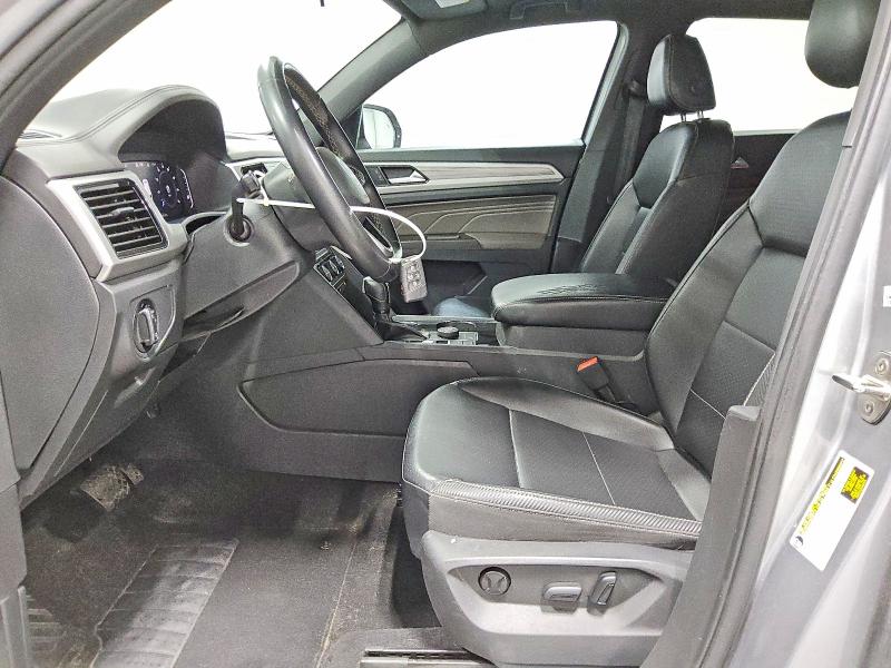 57562146 :رقم المزاد ، 1V2HE2CA0NC217511 vin ، 2022 Volkswagen Atlas Cross Sport مزاد بيع