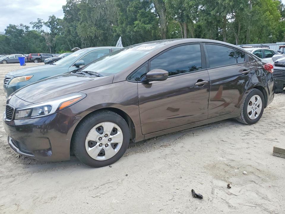 2018 Kia Forte მანქანა იყიდება აუქციონზე, vin: 3KPFL4A77JE176914, აუქციონის ნომერი: 55757126